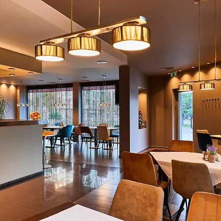 Monet Hotel 3*